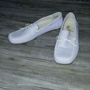 White Mountain lilac leather upper loafers Sz 9 EUC worn once